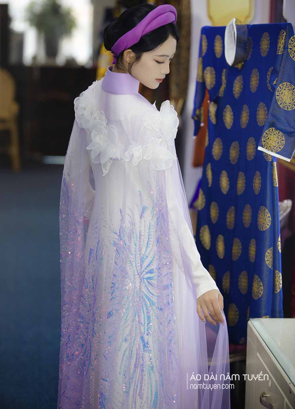 Áo choàng hoa 3D kim sa tím cà