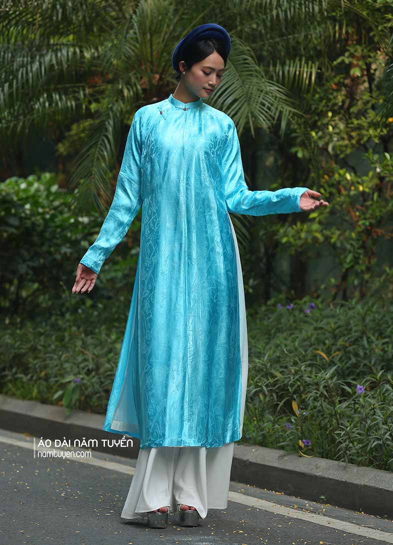 Áo dài nữ truyền thống ngũ thân tay chẽn lụa họa tiết xanh biển