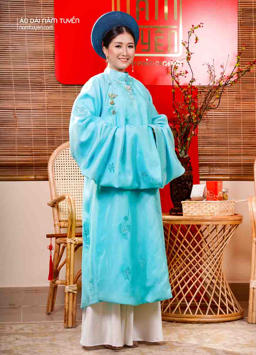 Áo tay thụng nữ màu xanh biển thêu họa tiết – Việt phục truyền thống, trẻ trung