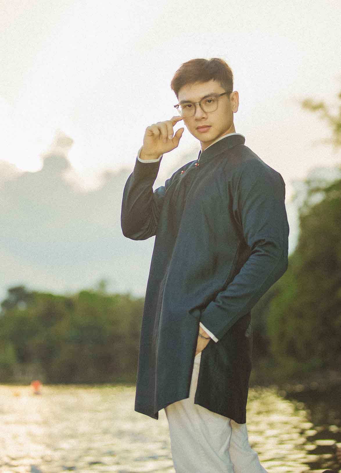 Áo ngắn ngũ thân
