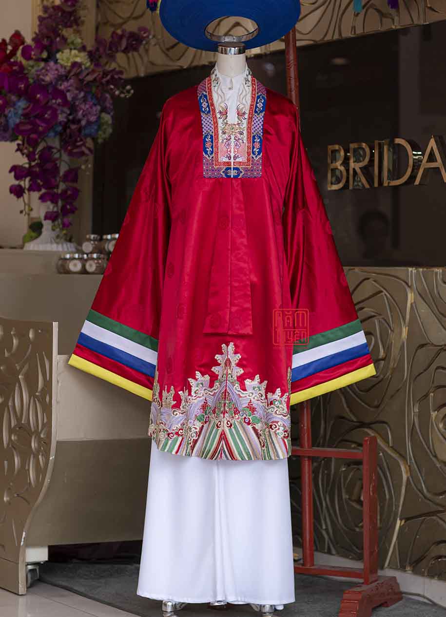 Áo Nhật Bình Năm Tuyền gấm đỏ mặc trong Lễ nghi