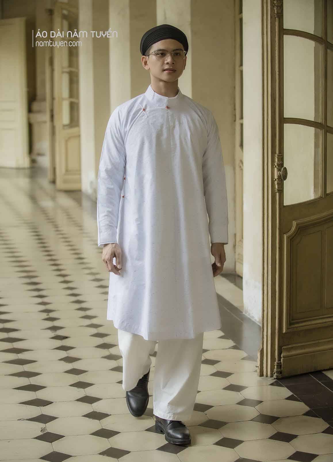 Áo dài nam trắng muối tiêu ngũ thân tay chẽn truyền thống