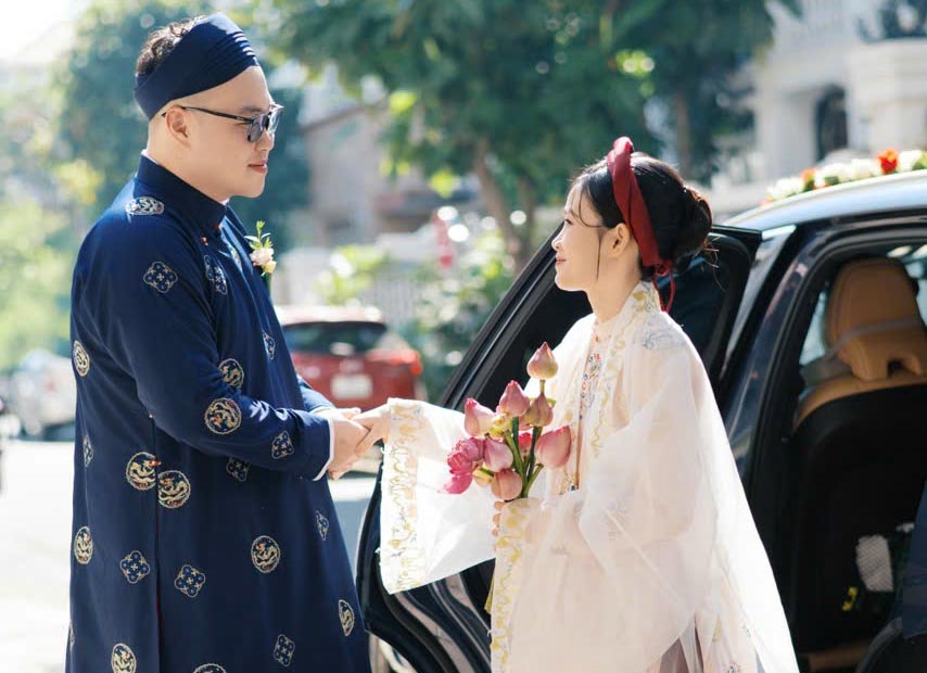 Thuê Áo Dài Cưới Truyền Thống – Có Sẵn & May Đo Tại TP.HCM