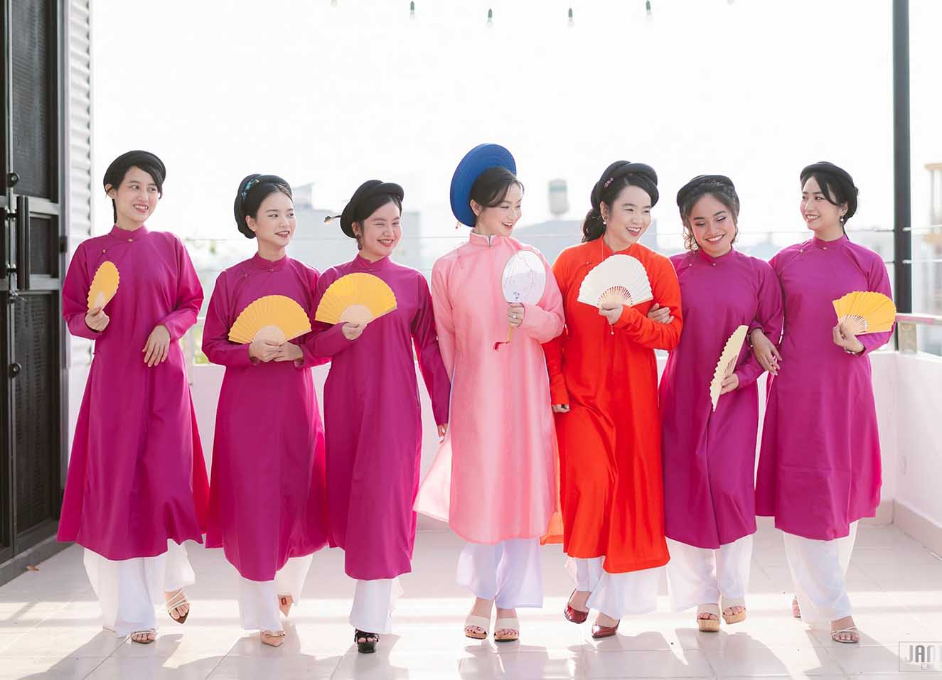 Áo dài bê quả nữ đẹp tại Năm Tuyền cho lễ gia tiên