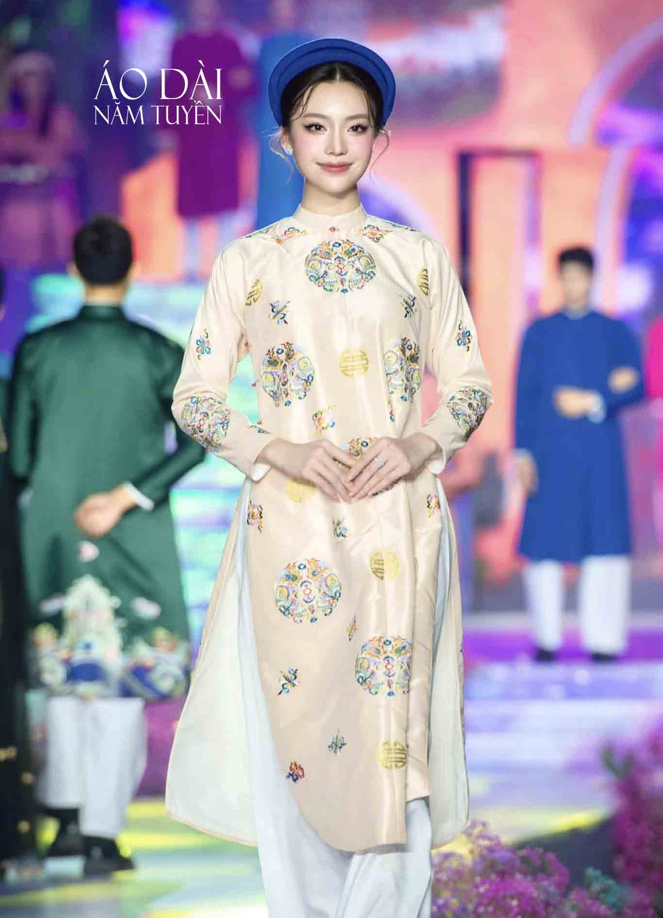 ao-dai-nam-tuyen-tphcm-ao-dai-ngu-than-truyen-thong-23 (1)