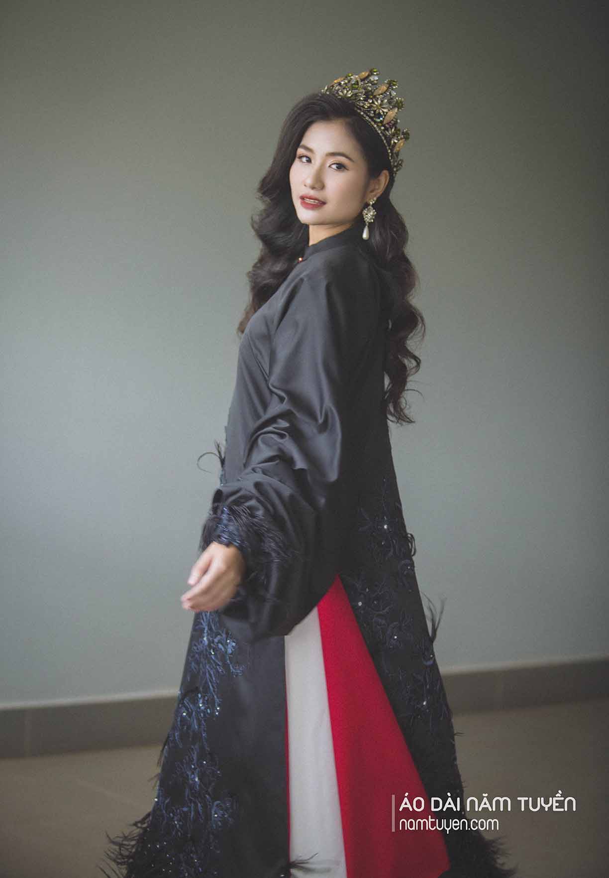 ao-dai-ngu-than-nam-tuyen-giao-luu-truong-quoc-te-dai-bac-hoa-hau-moi-truong-the-gioi-nguyen-thanh-ha-3