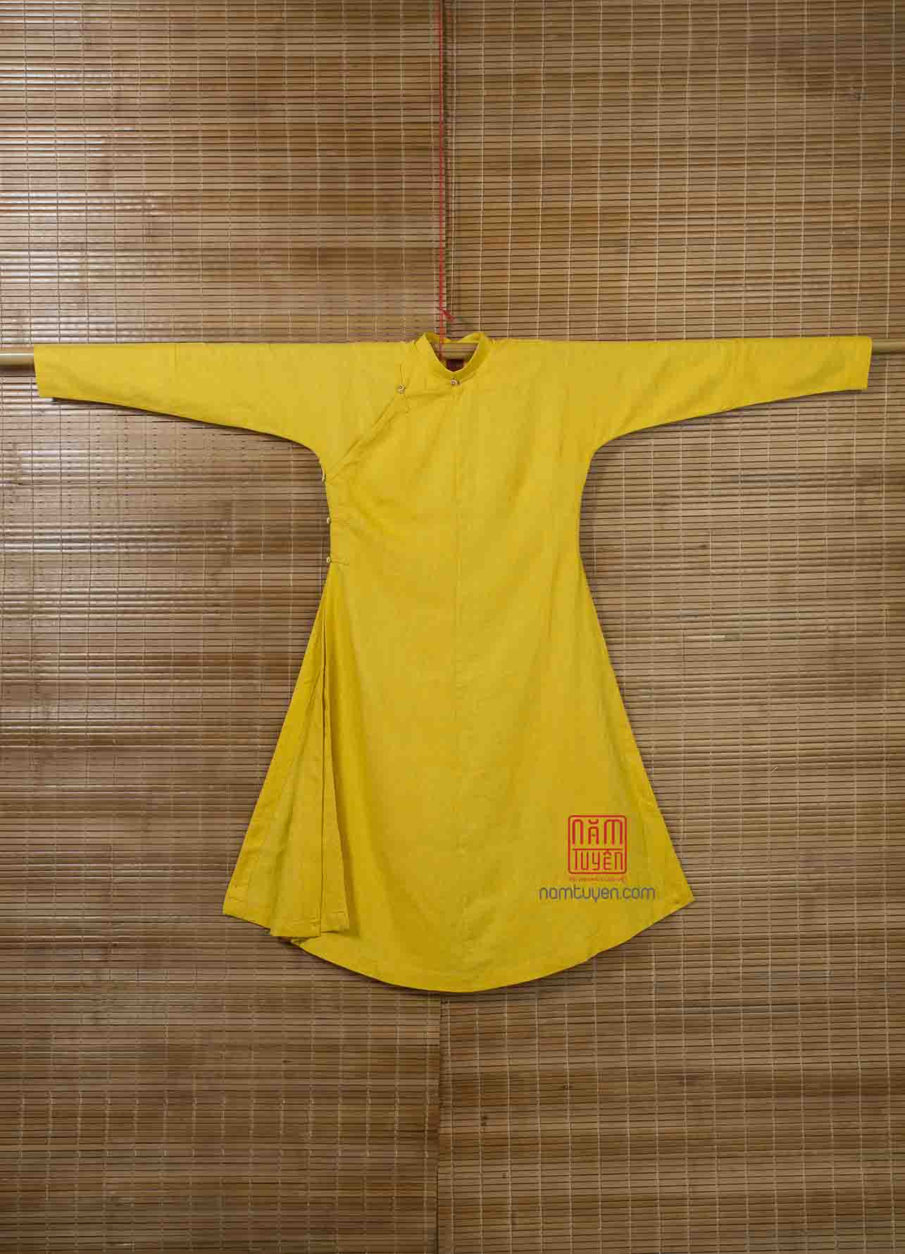 ao-dai-ngu-than-nu-nam-tuyen-vai-linen-3