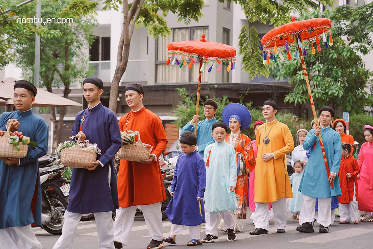 dam-cuoi-truyen-thong-ao-dai-ngu-than-nam-tuyen-3