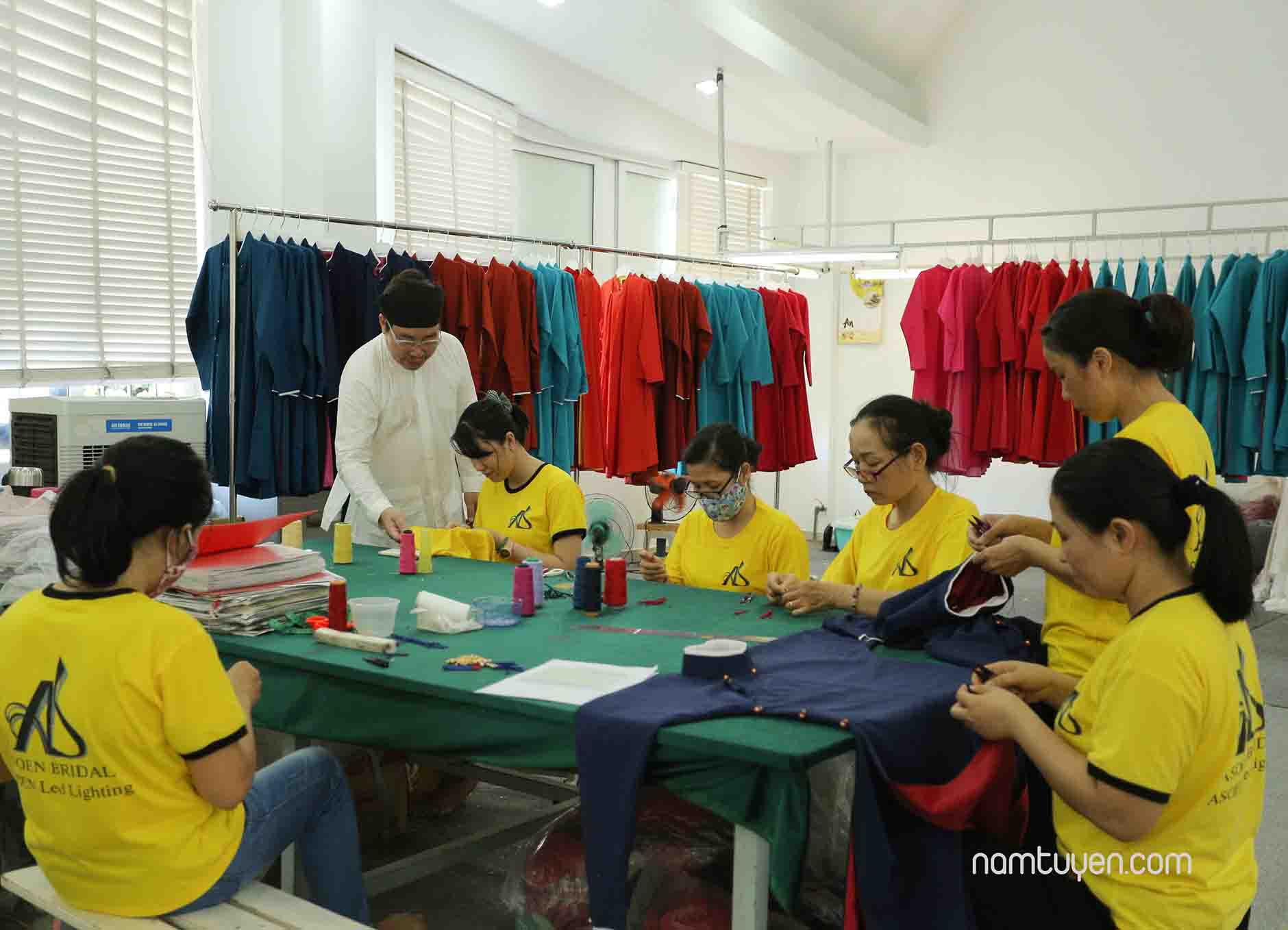 xuong-may-ao-dai-ngu-than-nam-tuyen-3