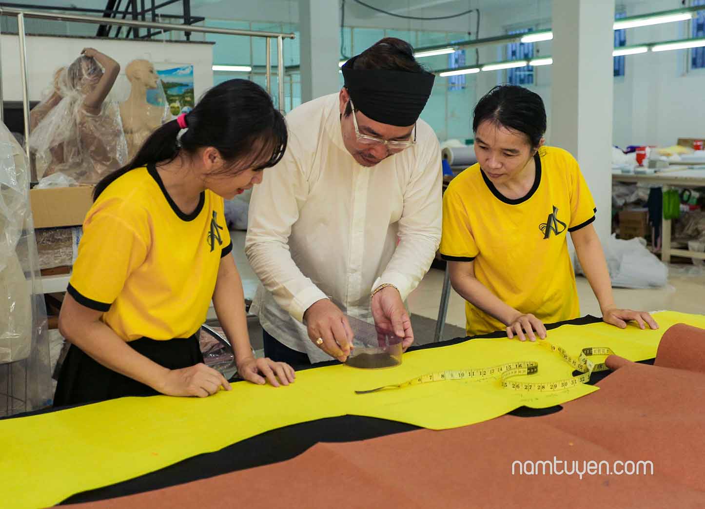 xuong-may-ao-dai-ngu-than-nam-tuyen-5